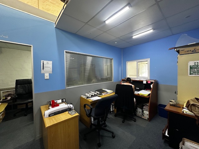 To Let Commercial Property for Rent in Athlone Industrial Western Cape